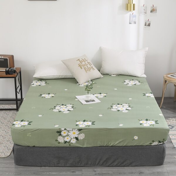 

Daisy Flower Print Fitted Sheet, Green