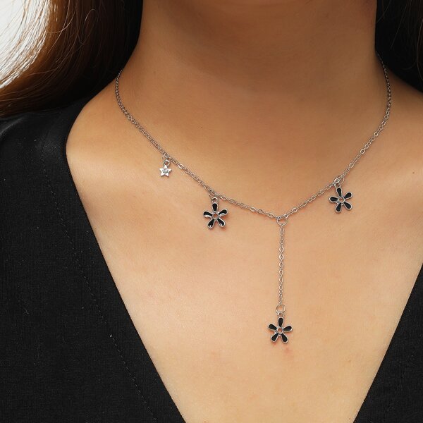 

Flower Charm Y Lariat Necklace, Black