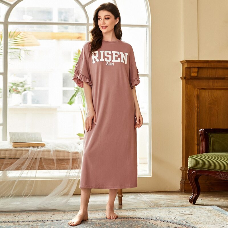 

Drop Shoulder Ruffle Cuff Letter Graphic Nightdress, Dusty pink