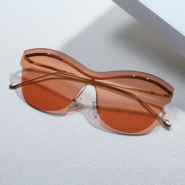 

Structured Rimless Sunglasses