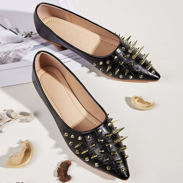 

Spiked Decor Crocodile Loafers, Black