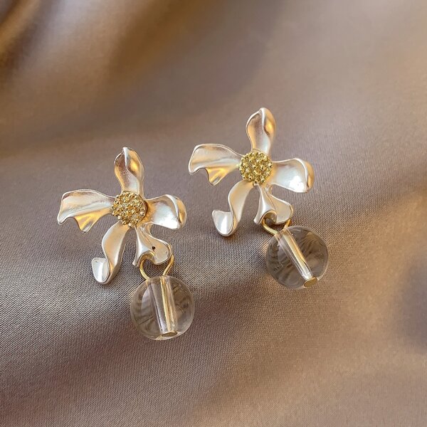 

Flower Decor Ball Drop Earrings, White