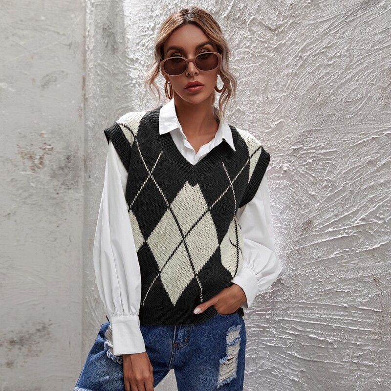 

Argyle Pattern Sweater Vest, Black and white