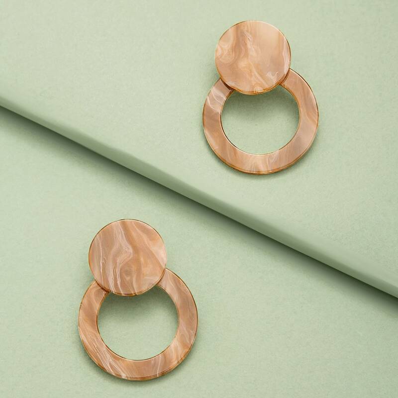 

Round Design Earrings, Coffee brown