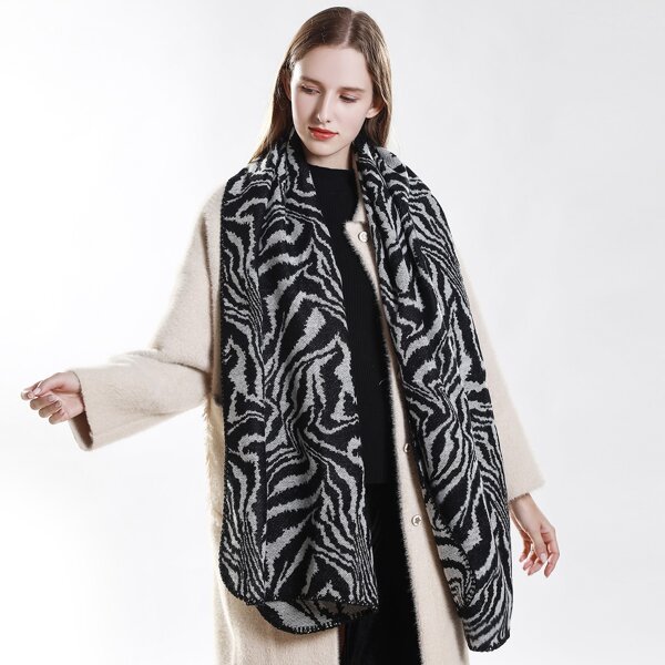 

Zebra Stripe Pattern Scarf, Multicolor