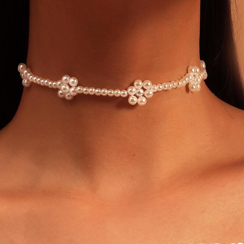 

Faux Pearl Decor Necklace, White