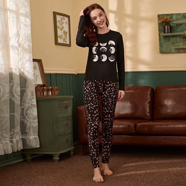 

Galaxy Print Tee & Pants Pajama Set, Black