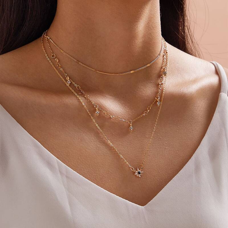

Rhinestone Star Layered Necklace, Gold