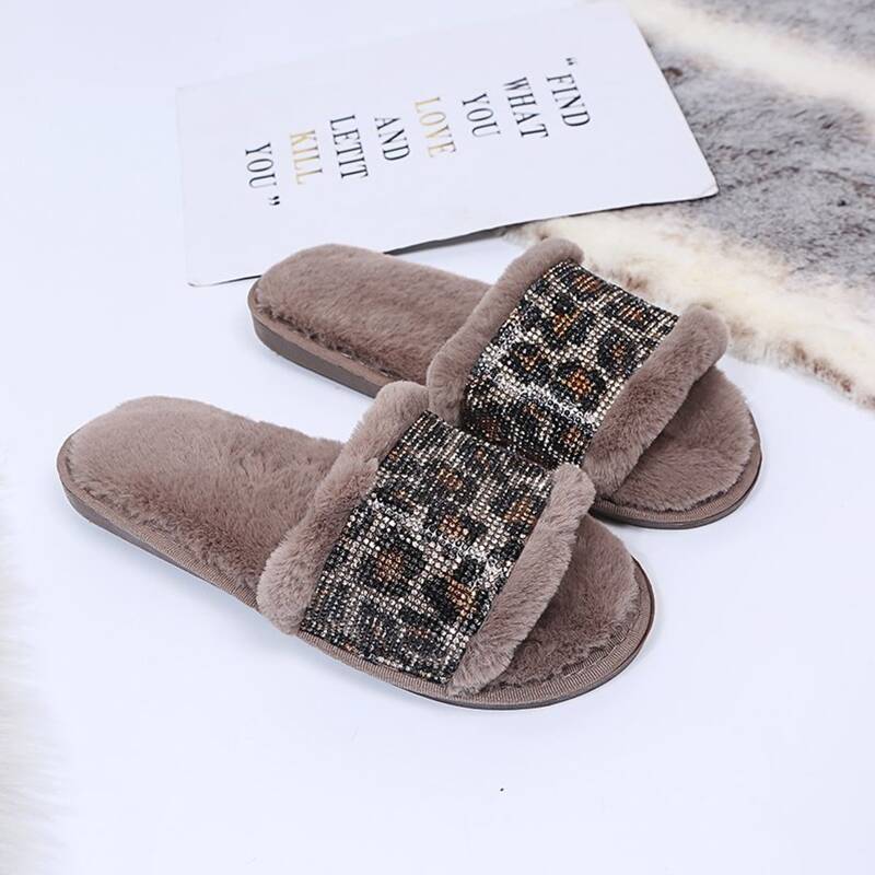 

Rhinestone Leopard Fluffy Slippers, Coffee brown