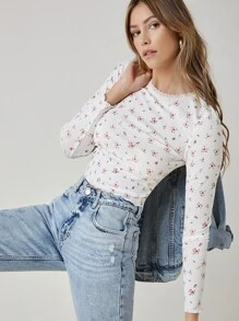 SHEIN Essnce Cottagecore Lace Trim Ditsy Floral Crop Tee - White - View 4