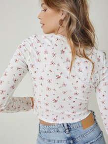 SHEIN Essnce Cottagecore Lace Trim Ditsy Floral Crop Tee - White - View 2