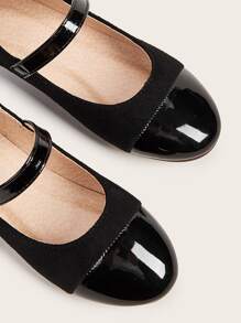 小女童人造珍珠裝飾平底鞋