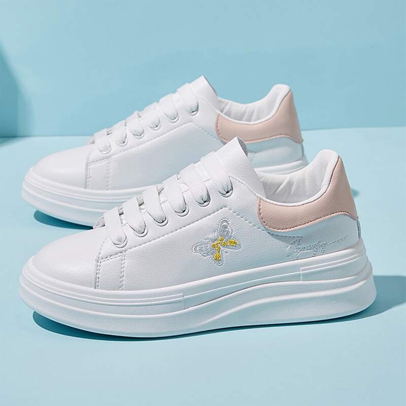 

Butterfly Embroidered Skate Shoes, White