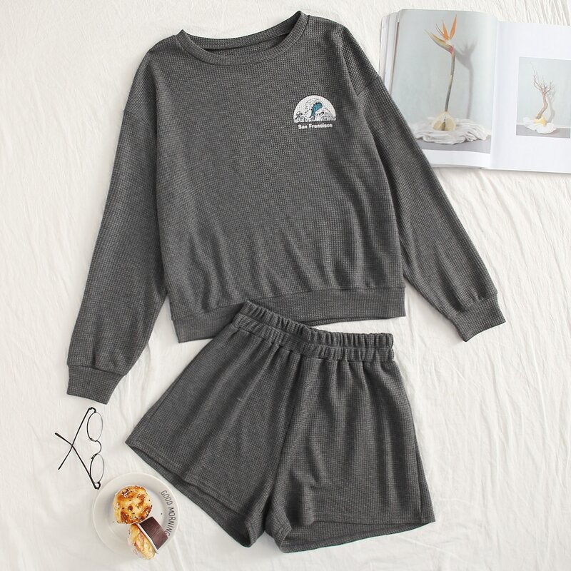 

Wave Print Sweatshirt & Shorts Lounge Set, Dark grey