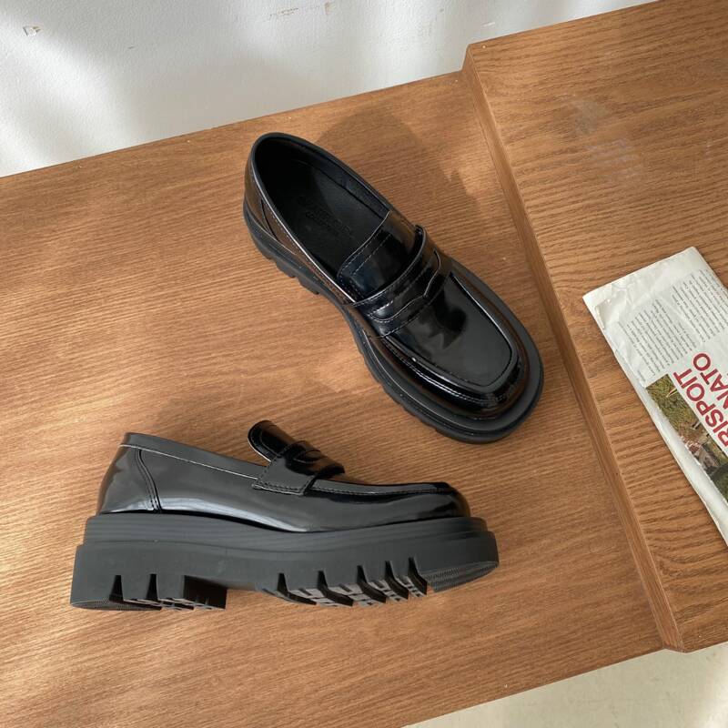 

Minimalist Wide Fit Slip On Wedges, Black