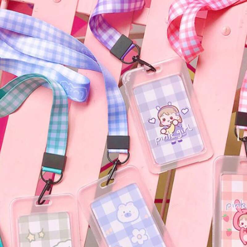

1pc Cartoon Graphic Random Card Cover, Multicolor