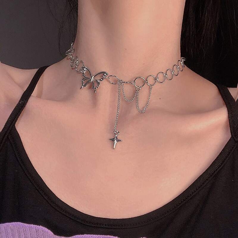 

Butterfly Decor Ring Linked Necklace, Silver