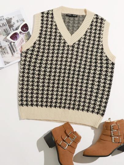 Plus Houndstooth Pattern Sweater Vest