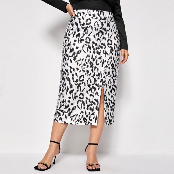 

Plus Allover Print Split Hem Skirt, Black and white