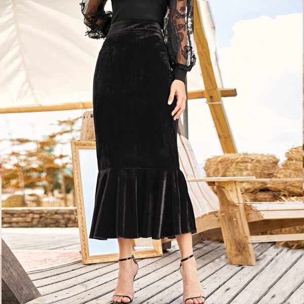 

Solid Ruffle Hem Velvet Mermaid Skirt, Black