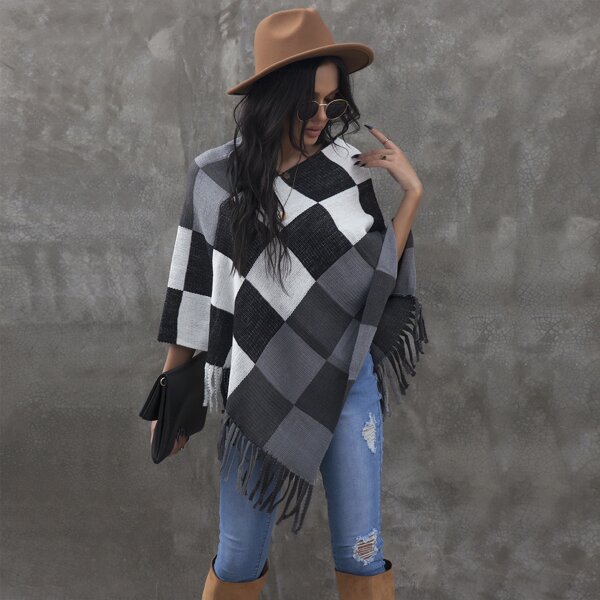 

Argyle Pattern Fringe Hem Poncho Sweater, Multicolor