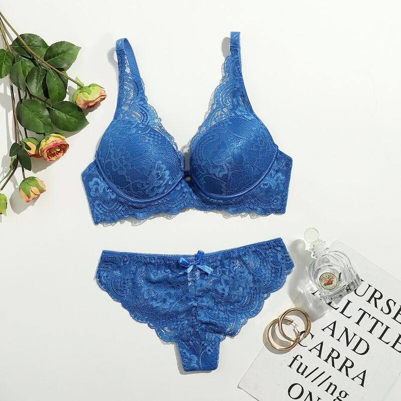 

Floral Lace Underwire Lingerie Set, Blue