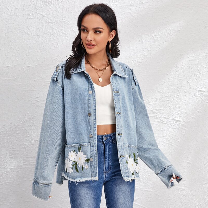 

Floral Embroidery Frayed Hem Denim Jacket, Light wash