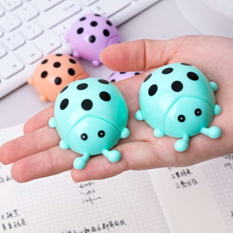 

1pc Random Ladybug Shaped Pencil Sharpener, Multicolor