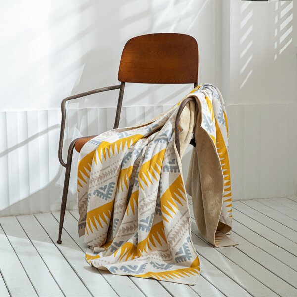 

Geometric Pattern Knitted Blanket, Multicolor