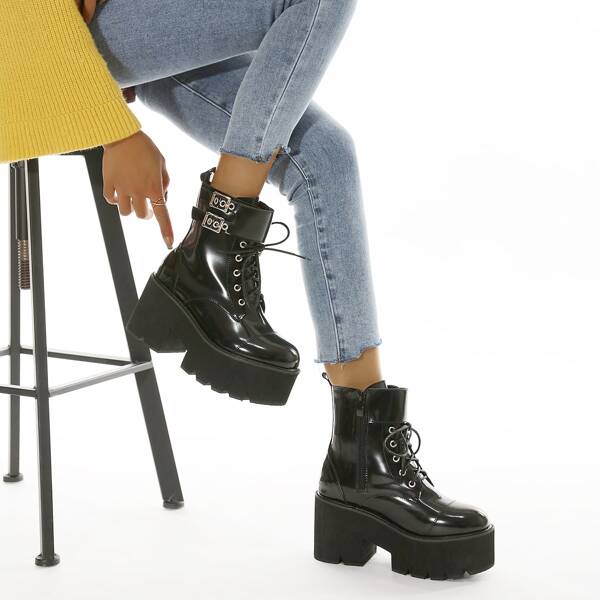 

Buckle Decor Chunky Heeled Boots, Black