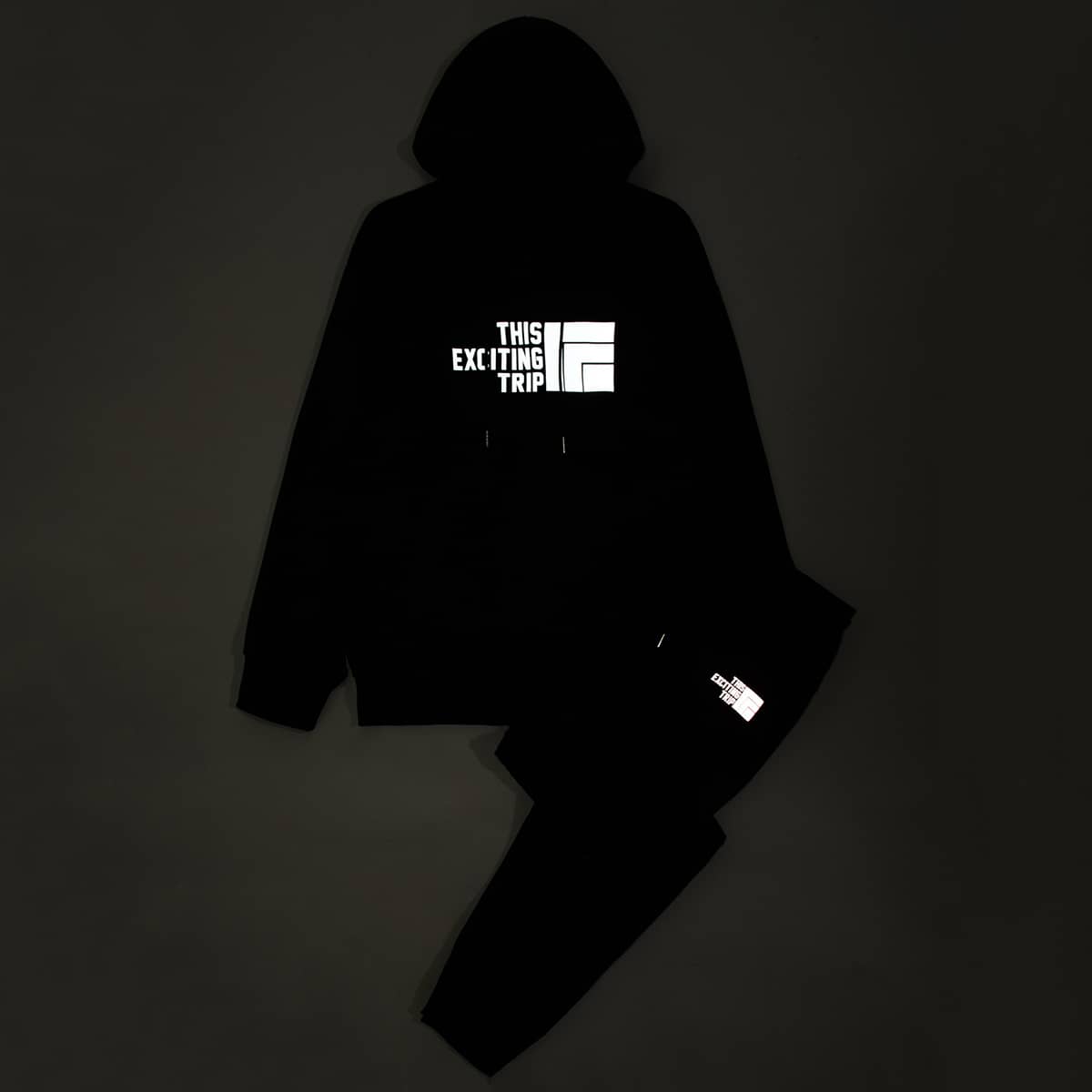 

Guys Reflective Letter Graphic Hoodie & Sweatpants Set, Black