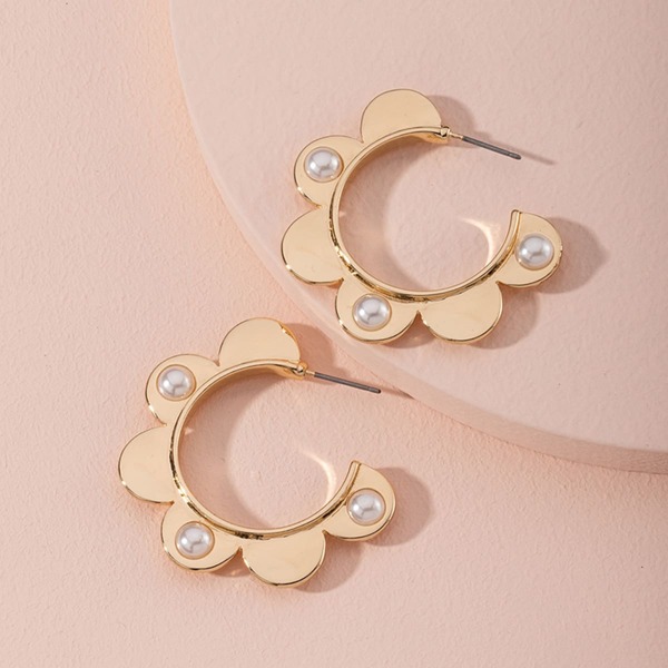 

Faux Pearl Decor Cuff Hoop Earrings, Gold