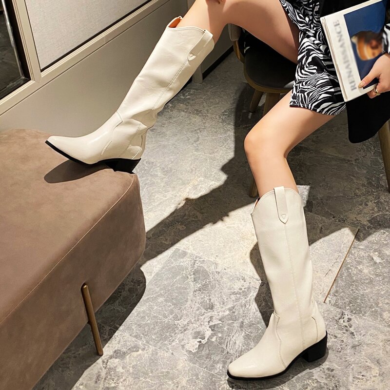 

Minimalist Chunky Heeled Boots, Beige