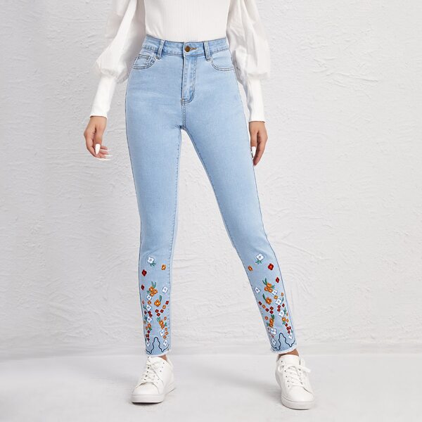 

Floral Embroidery Raw Hem Skinny Jeans, Light wash