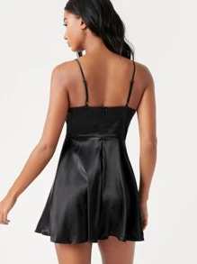 SHEIN BAE Vestido slip de satén unicolor - Negro - Ver 2
