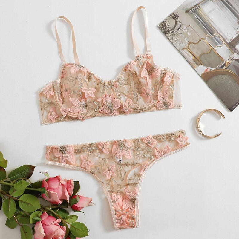 

Floral Embroidered Mesh Underwire Lingerie Set, Pink