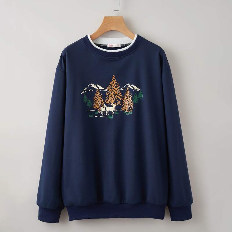 

Deer & Tree Pattern Sweatshirt, Navy blue