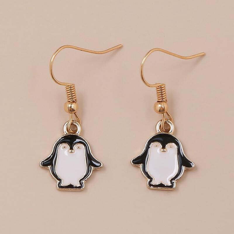 

Penguin Design Dangle Earrings, Black and white