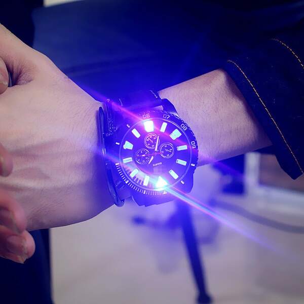 

Men Round Pointer Luminous Quartz Watch