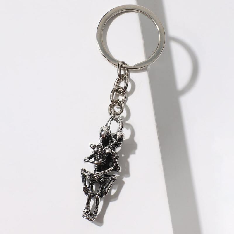 

Hugging Skeleton Keychain, Silver