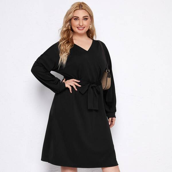 

Plus Split Hem Batwing Sleeve Belted Dress, Black