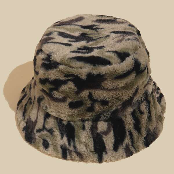 

Men Camo Pattern Fluffy Bucket Hat, Multicolor