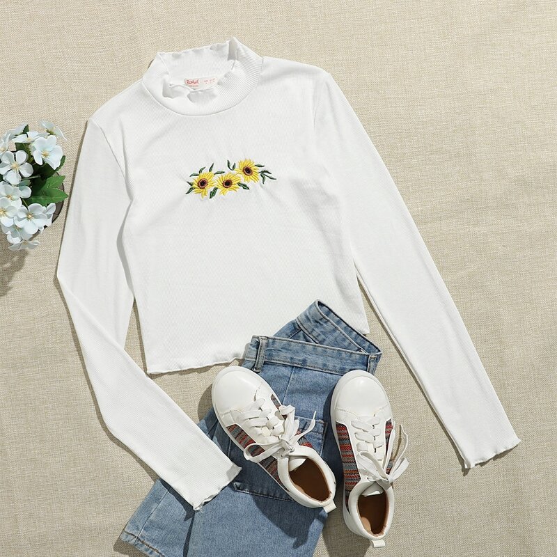 

Mock Neck Sunflower Embroidery Tee, White