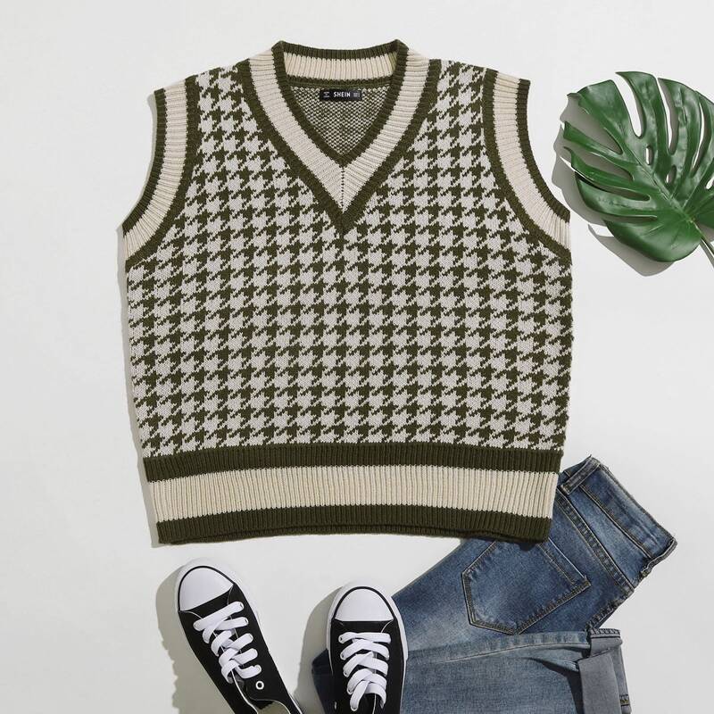 

Houndstooth Pattern Cricket Sweater Vest, Multicolor