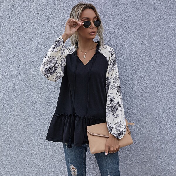 

Contrast Floral Sleeve Frill Tee, Black