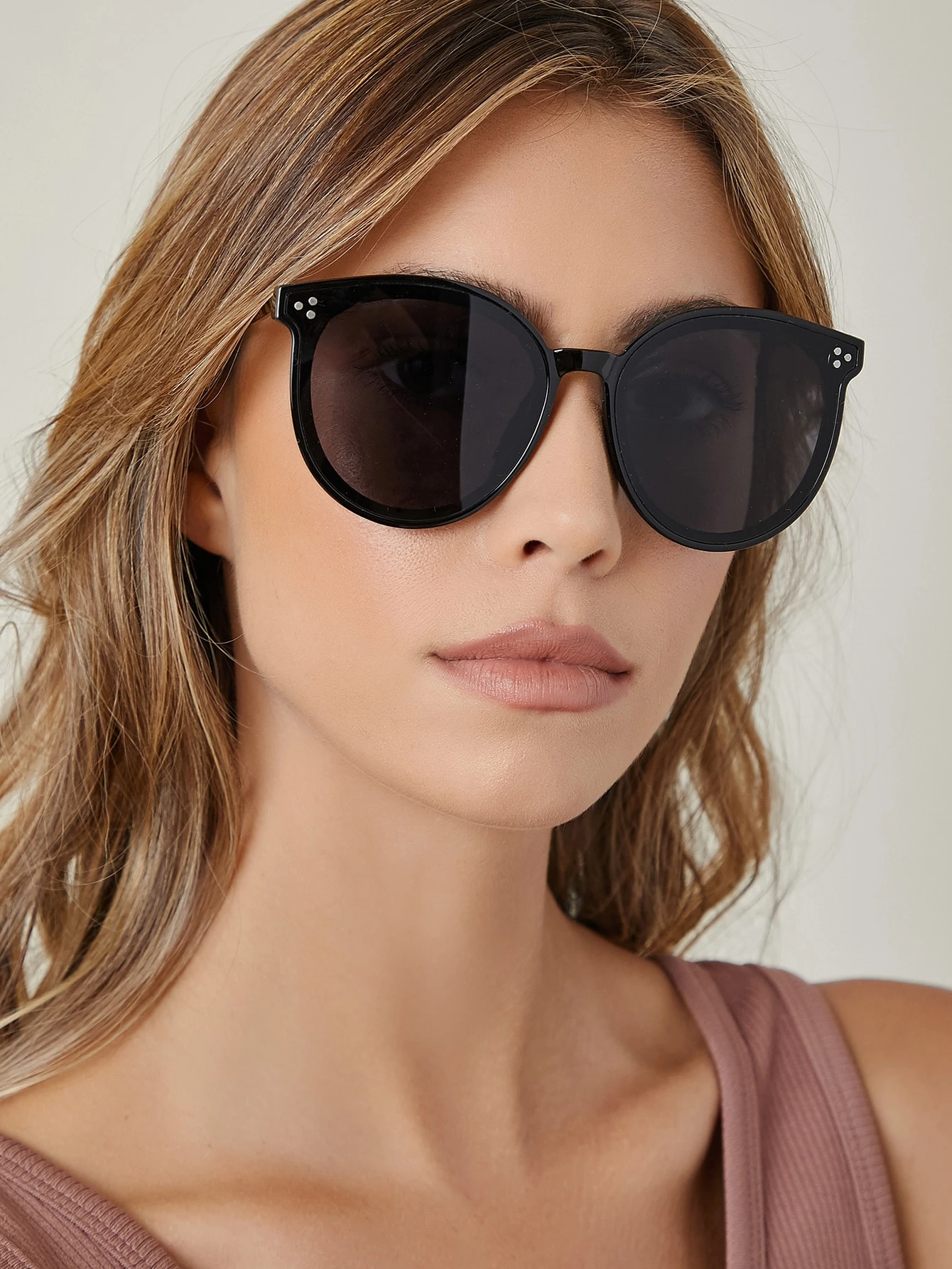 large wayfarer style sunglasses