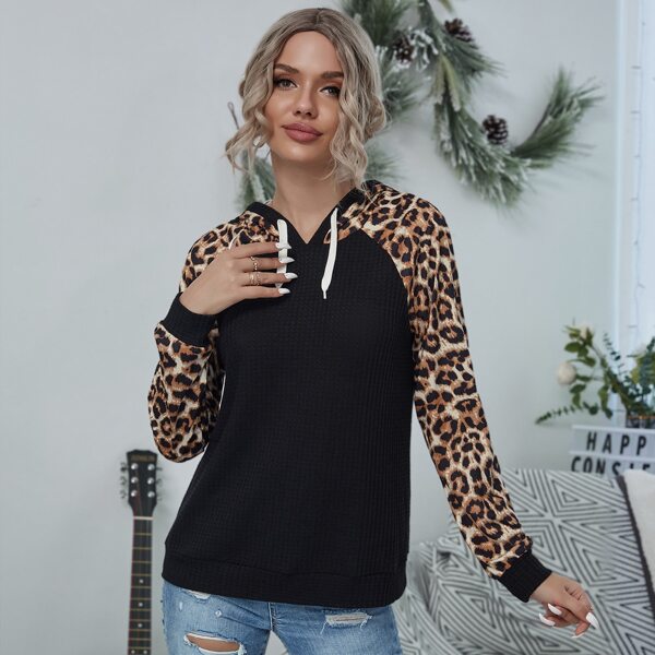 

Cheetah Sleeve Waffle Drawstring Hoodie, Black