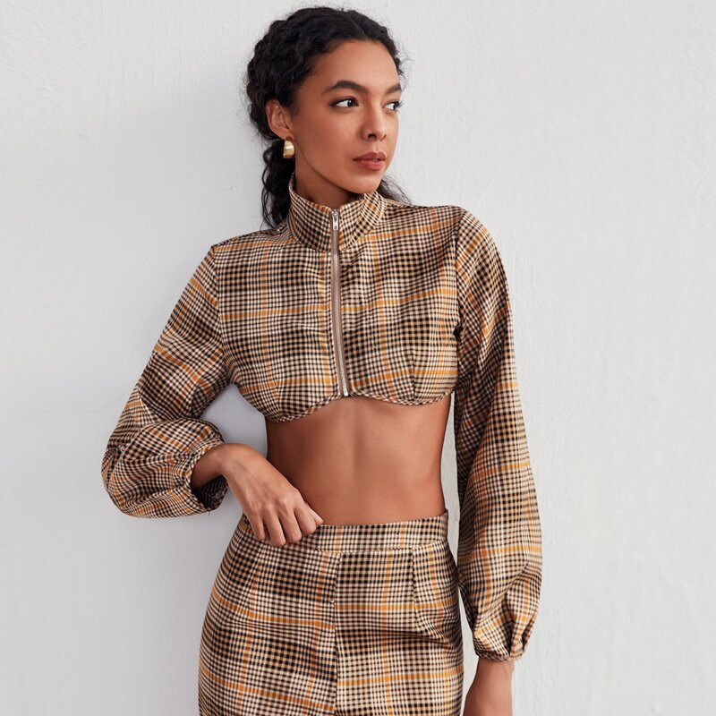 

Plaid Funnel Neck Zip Up Crop Top, Multicolor