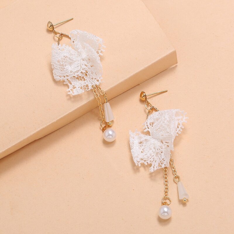 

Lace Drop Earrings, White