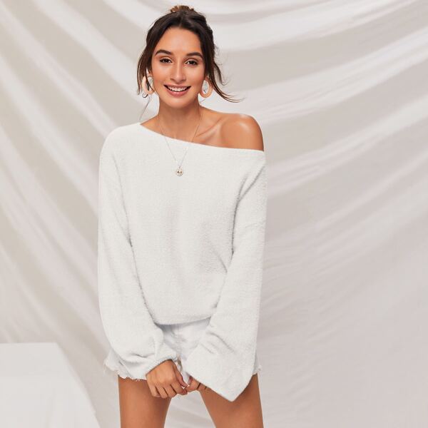 

Drop Shoulder Fluffy Sweater, White